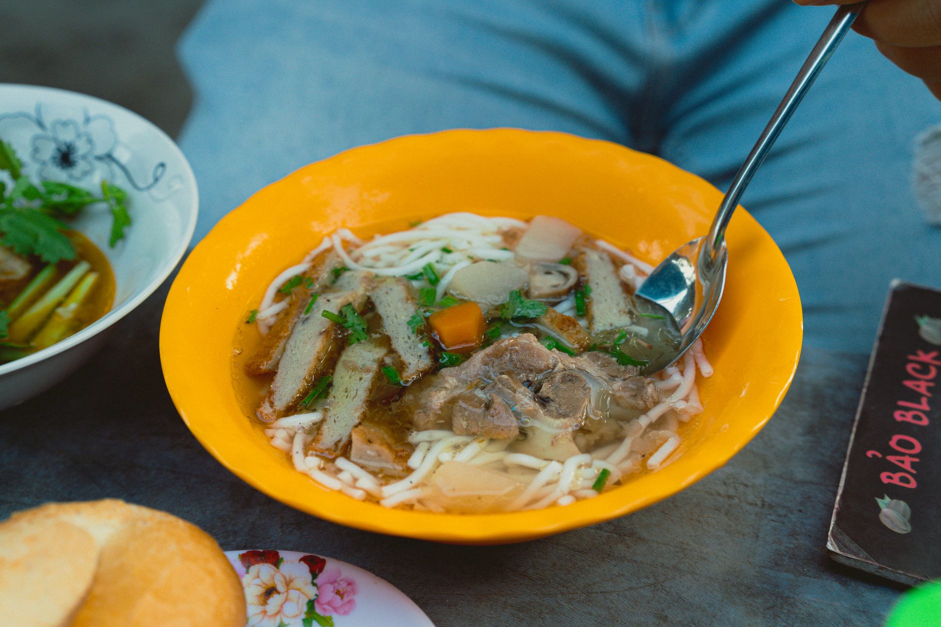 Bun Bo Hue Hue Hue Royal