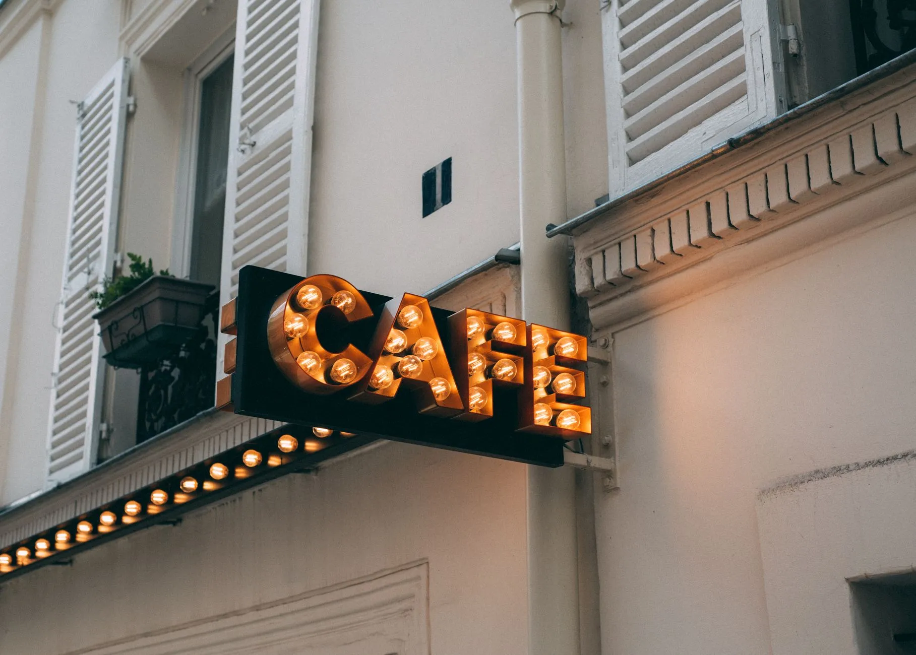 Cafe Marly exterior