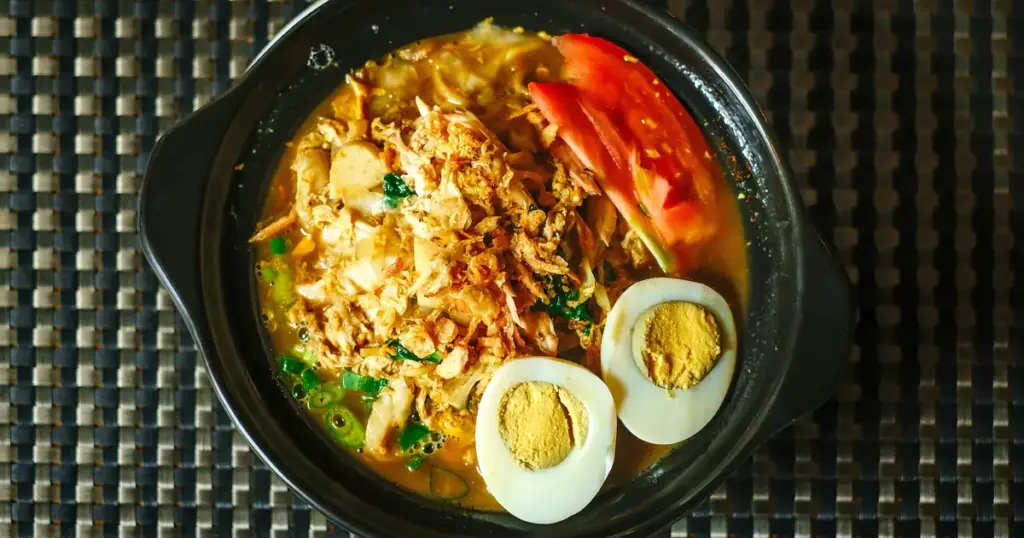Jangan Lewatkan Mie Celor Palembang di Mie Celor Hj. Riah, Palembang! Review Lengkap Menu Favorit