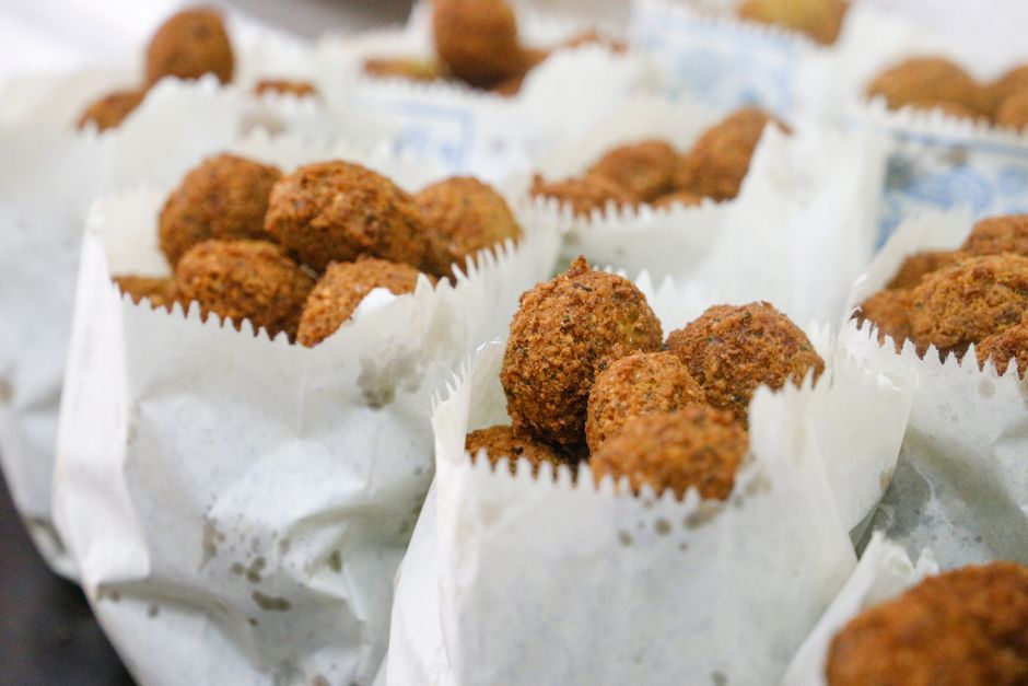 Falafel Tel Aviv Review: Authentic Israeli Street Food at Falafel Hakosem | Menu & Prices 2026