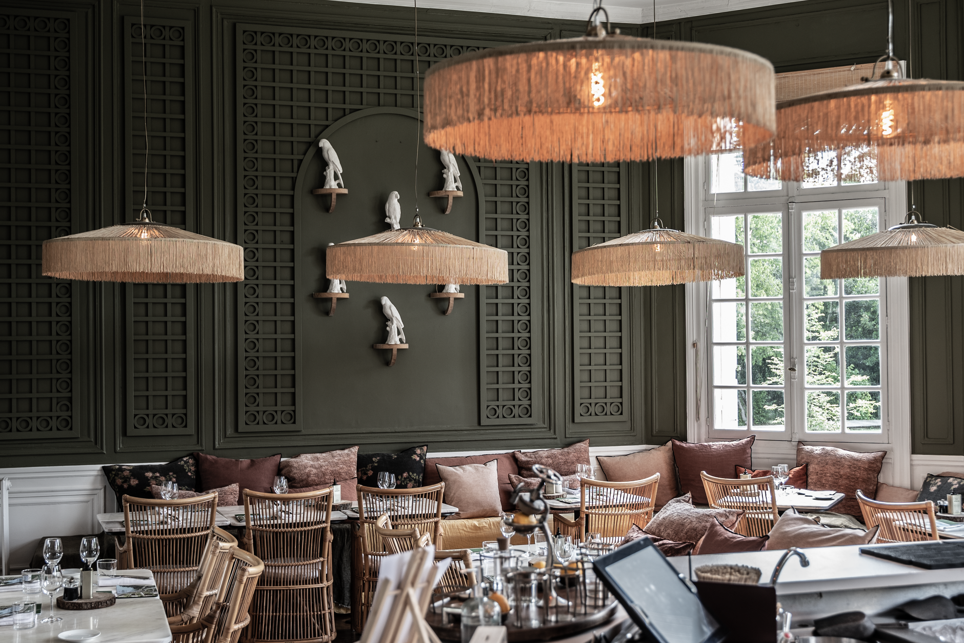 La Tupina Bordeaux interior dining atmosphere